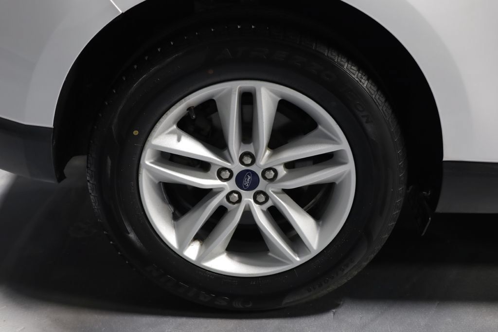 Used 2017 Ford Edge SEL FWD image 38