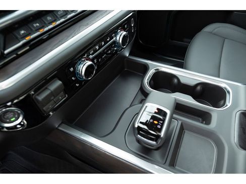 New 2026 GMC Sierra 1500 SLT w/ SLT Premium Plus Package image 25