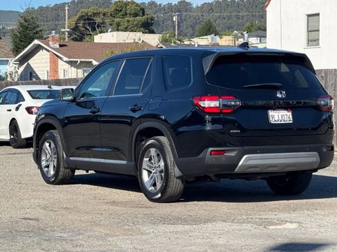 Used 2024 Honda Pilot EX-L image 6