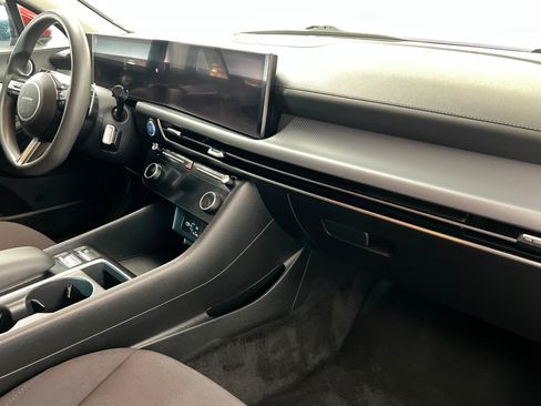 Used 2024 Hyundai Sonata SEL FWD image 23