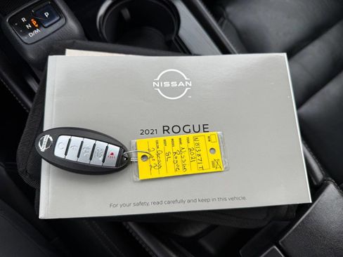 Used 2021 Nissan Rogue SL w/ Premium Package FWD image 27