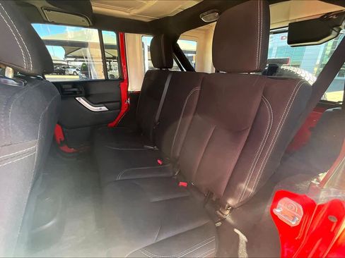 Certified 2018 Jeep Wrangler Unlimited Sahara w/ Connectivity Group AWD/4WD image 14
