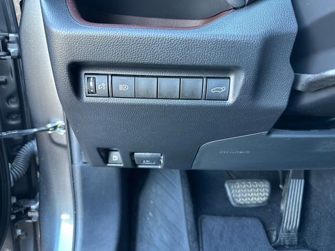 Used 2021 Toyota RAV4 Limited AWD/4WD image 23
