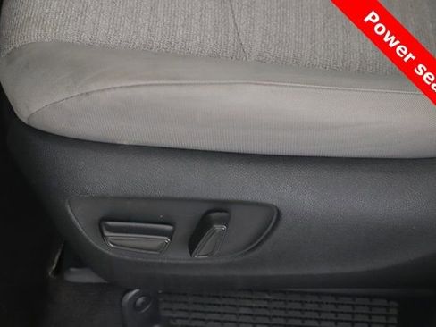 Used 2024 Toyota Sienna LE image 18