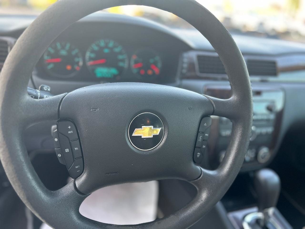 Used 2015 Chevrolet Impala LTZ FWD image 18