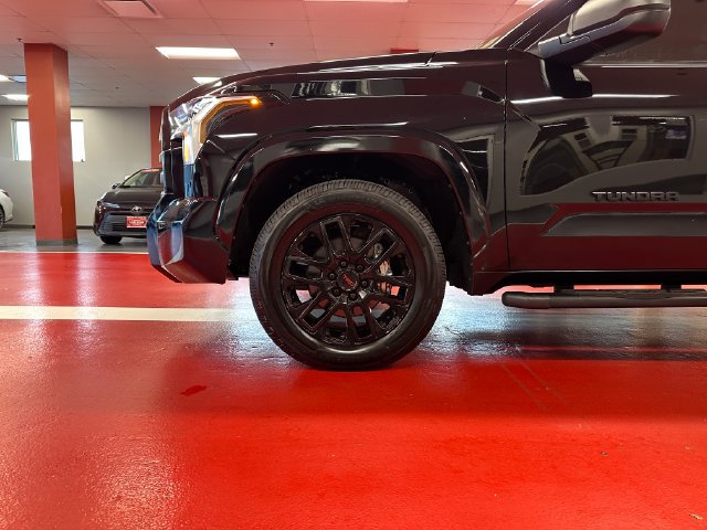 Used 2023 Toyota Tundra SR5 AWD/4WD image 28