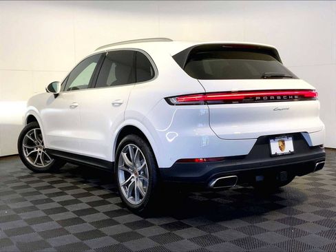 New 2026 Porsche Cayenne image 3