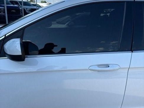 Used 2022 Ford Edge SEL AWD/4WD image 24
