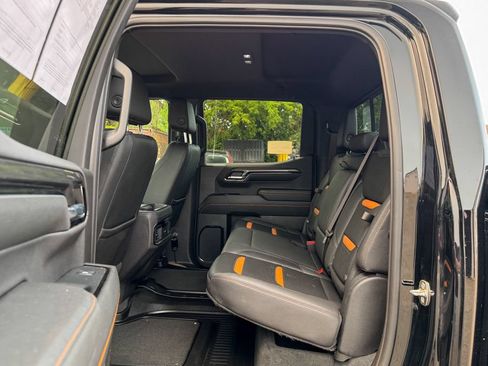 Used 2023 GMC Sierra 1500 AT4 w/ AT4 Premium Package AWD/4WD image 22
