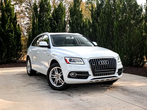 Used 2014 Audi Q5 3.0T Prestige image 2