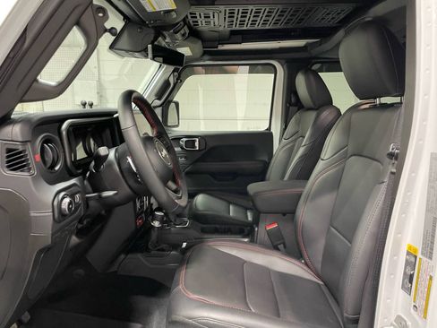Used 2026 Jeep Wrangler Unlimited Rubicon 392 w/ Quick Order Package 27X Moab AWD/4WD image 9
