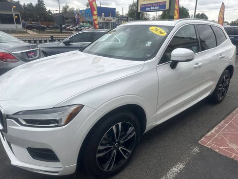 Used 2020 Volvo XC60 T6 Momentum AWD/4WD image 3