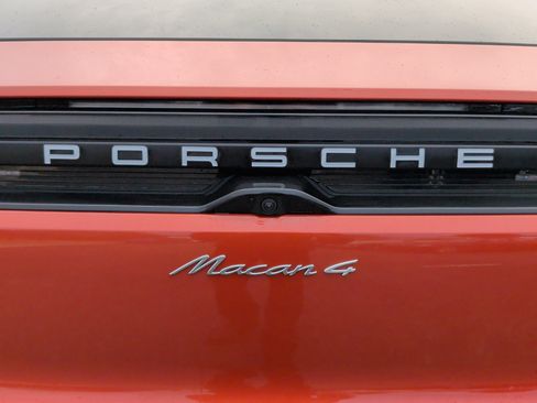 Used 2024 Porsche Macan 4 Electric image 11