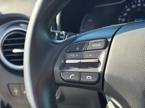 Used 2021 Hyundai Kona Limited image 19