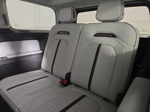 Used 2024 Rivian R1S Adventure AWD/4WD image 22