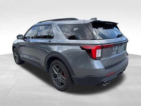 Used 2025 Ford Explorer ST w/ Sun And Sound Package AWD/4WD image 7