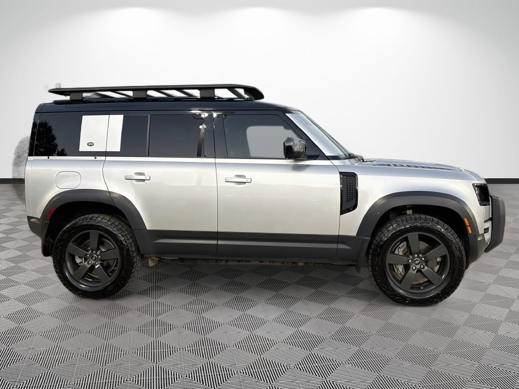 Used 2020 Land Rover Defender 110 First Edition AWD/4WD image 13
