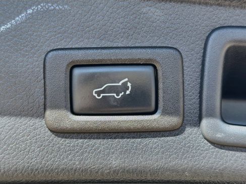 Used 2016 Subaru Forester 2.0XT Touring w/ Eyesight & Navigation System AWD/4WD image 31