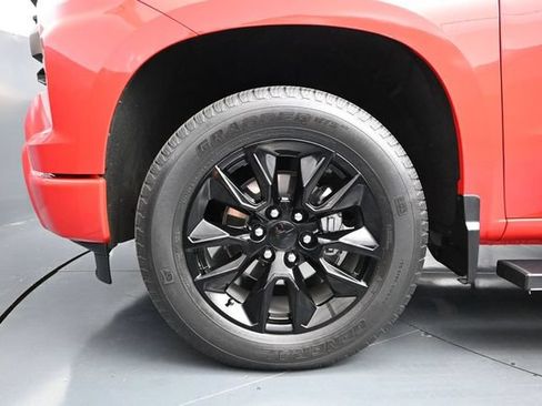 Used 2023 Chevrolet Silverado 1500 Custom AWD/4WD image 17