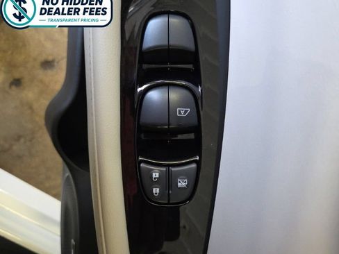 Used 2019 Nissan Leaf SL w/ SL Technology Package FWD image 20