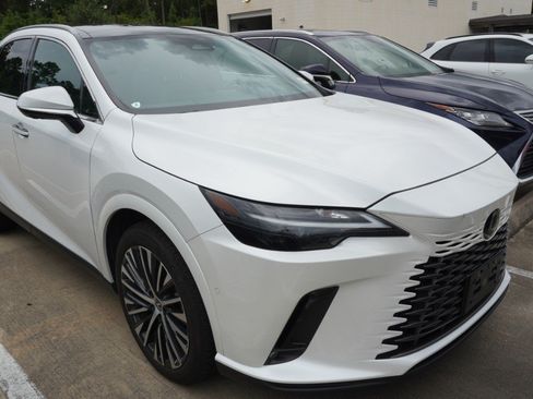Used 2023 Lexus RX 350 Premium Plus w/ Cold Area Package FWD image 3