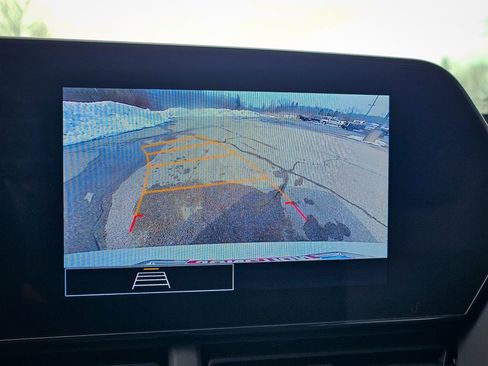 Certified 2024 Chevrolet Trax RS w/ Driver Confidence Package image 21