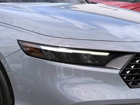 Used 2025 Honda Accord SE image 7