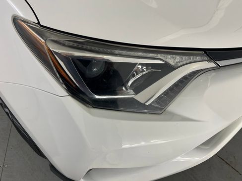 Used 2018 Toyota RAV4 LE w/ All Weather Liner Package image 34