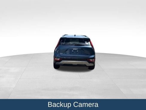Used 2024 Kia Niro EX Touring FWD image 5