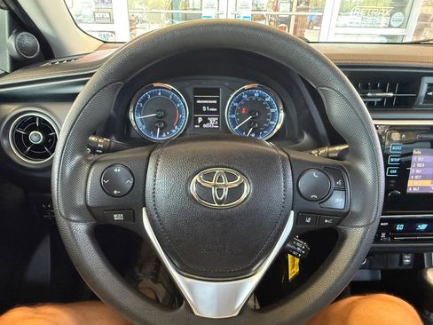 Used 2019 Toyota Corolla LE FWD image 21