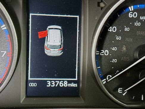 Used 2017 Toyota RAV4 LE image 19