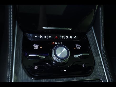 Used 2022 Jeep Wagoneer Series III w/ Premium Group I image 29