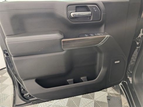 Used 2021 Chevrolet Silverado 1500 LT Trail Boss w/ LT Trail Boss Premium Package image 10