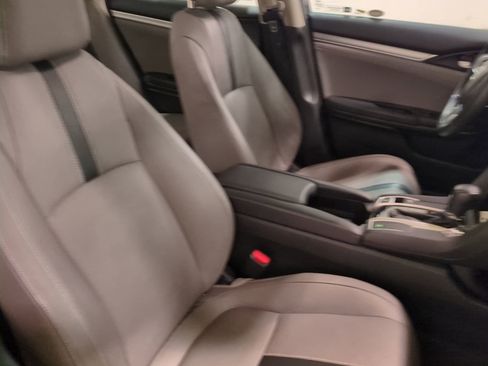Used 2018 Honda Civic Touring image 11