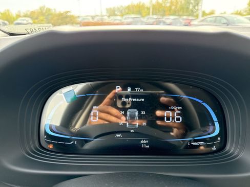 New 2026 Hyundai Venue SEL image 16