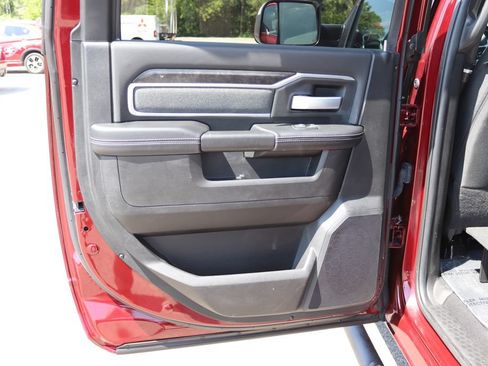 Used 2022 RAM 2500 Big Horn w/ Level C Equiment Group AWD/4WD image 12