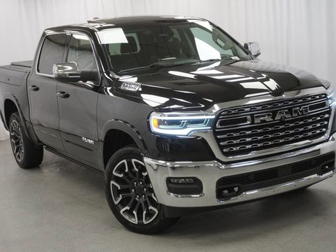Used 2025 RAM 1500 Limited AWD/4WD image 9