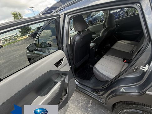 Used 2024 Subaru Crosstrek 2.0i Premium AWD/4WD image 11