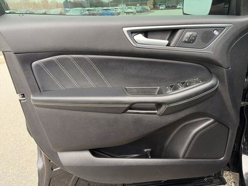 Used 2021 Ford Edge ST image 15