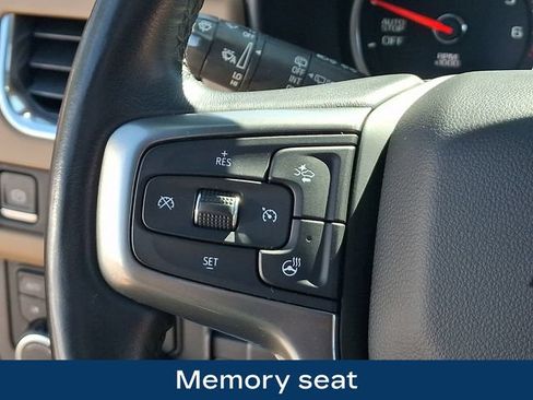 Used 2021 Chevrolet Suburban Premier w/ Premium Package AWD/4WD image 7