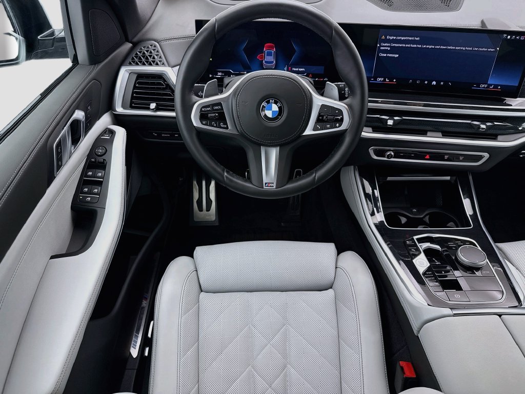 Used 2024 BMW X5 sDrive40i w/ M Sport Package RWD image 10