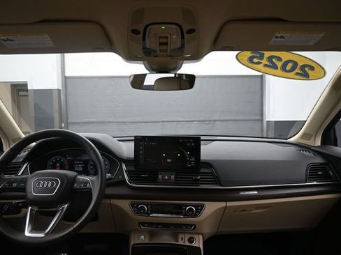 Used 2025 Audi Q5 2.0T Premium Plus w/ Premium Plus Package AWD/4WD image 23
