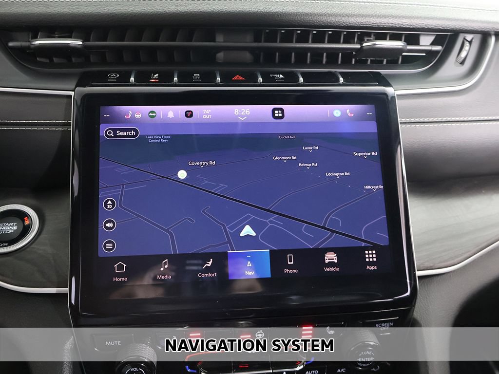 Used 2023 Jeep Grand Cherokee Limited AWD/4WD image 3