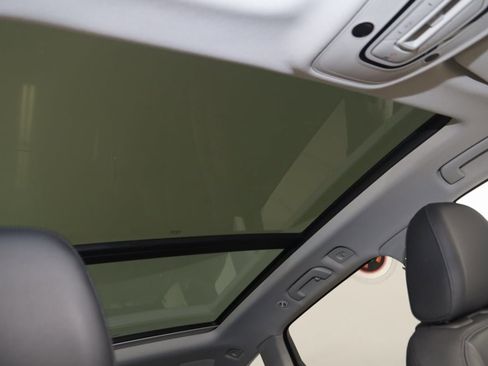 Used 2022 Audi Q7 Premium Plus w/ Premium Plus Package image 11