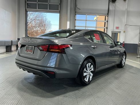 Used 2025 Nissan Altima 2.5 S image 36