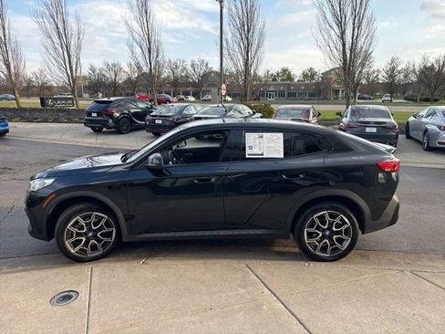 Used 2025 BMW X2 xDrive28i AWD/4WD image 6