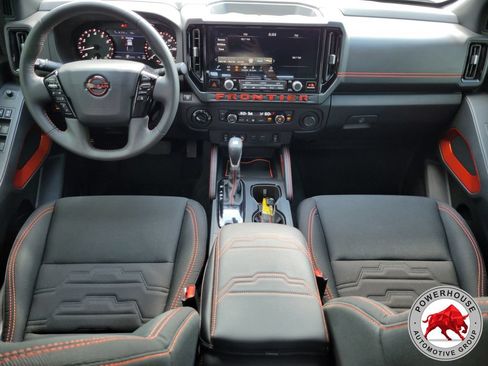 Used 2025 Nissan Frontier PRO-4X w/ Pro Convenience Package AWD/4WD image 17