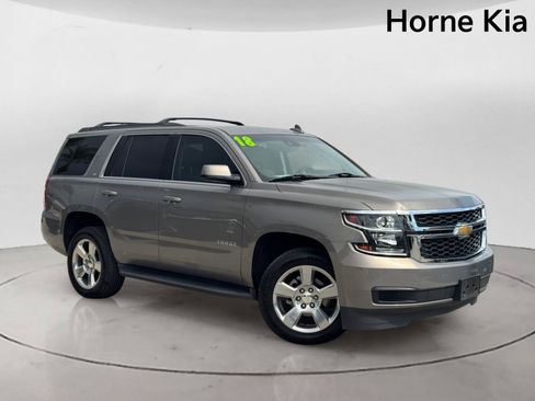 Used 2018 Chevrolet Tahoe LT RWD image 2