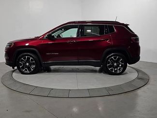 Used 2022 Jeep Compass Latitude w/ Sun and Sound Group video 2