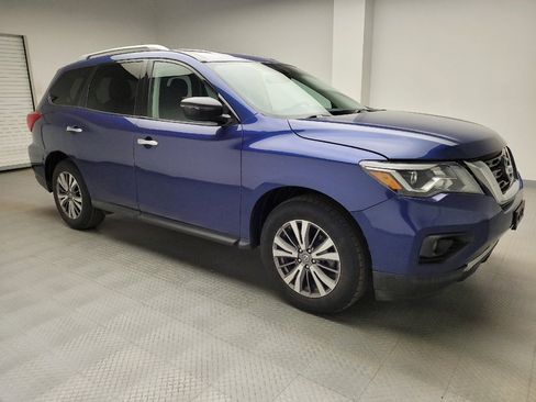 Used 2019 Nissan Pathfinder SV image 11